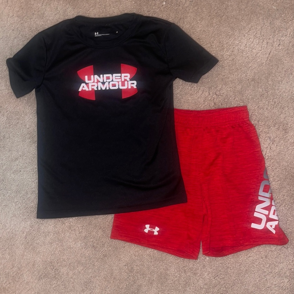 Boy's Under Armour Set 6
